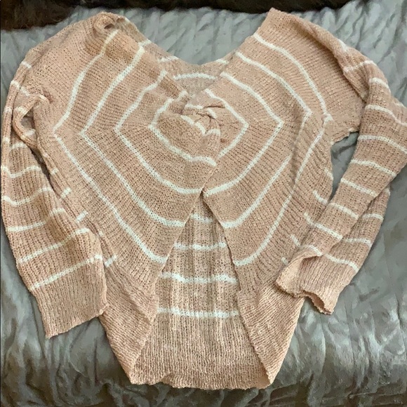 Women’s Sweater - Picture 2 of 3